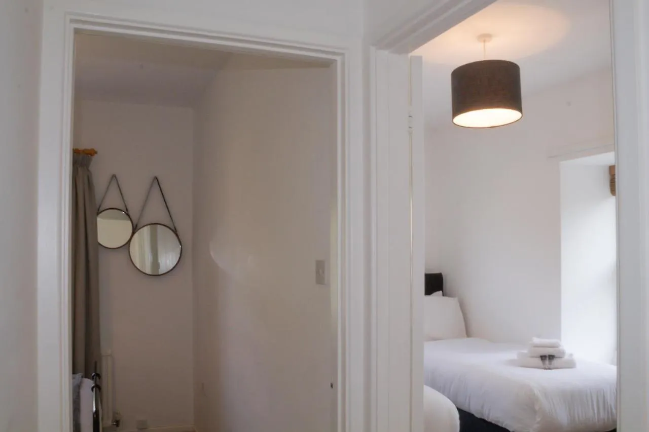 Sydney Wharf House Villa Bath 0*,  United Kingdom